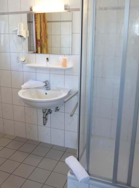 Hotel Wetterau - Self-Check-In Wolfersheim Ngoại thất bức ảnh