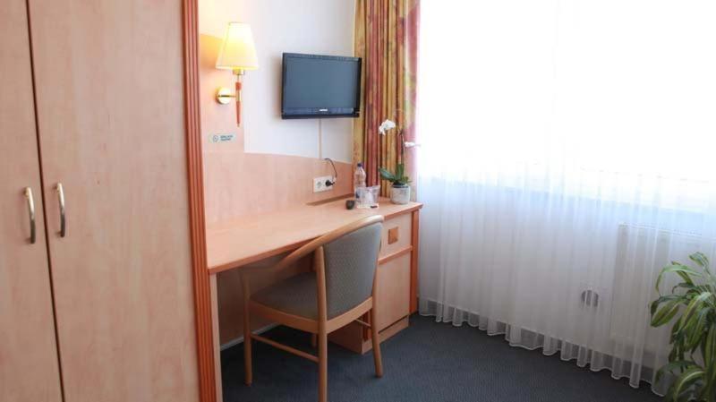 Hotel Wetterau - Self-Check-In Wolfersheim Ngoại thất bức ảnh