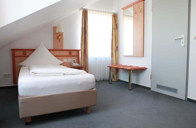 Hotel Wetterau - Self-Check-In Wolfersheim Ngoại thất bức ảnh