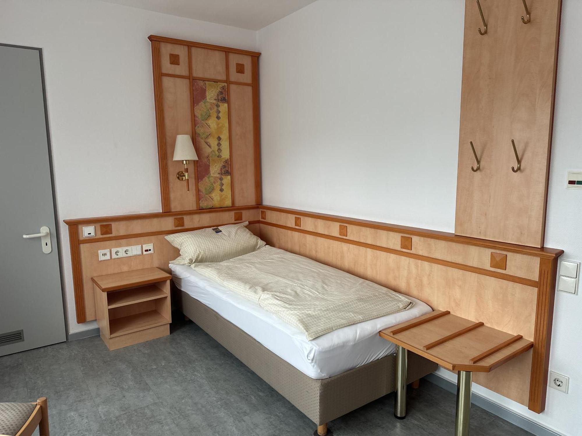 Hotel Wetterau - Self-Check-In Wolfersheim Ngoại thất bức ảnh