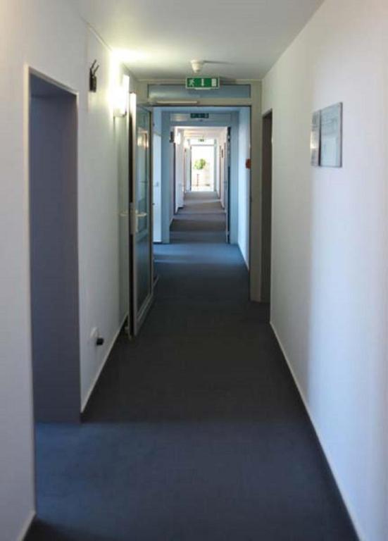 Hotel Wetterau - Self-Check-In Wolfersheim Ngoại thất bức ảnh